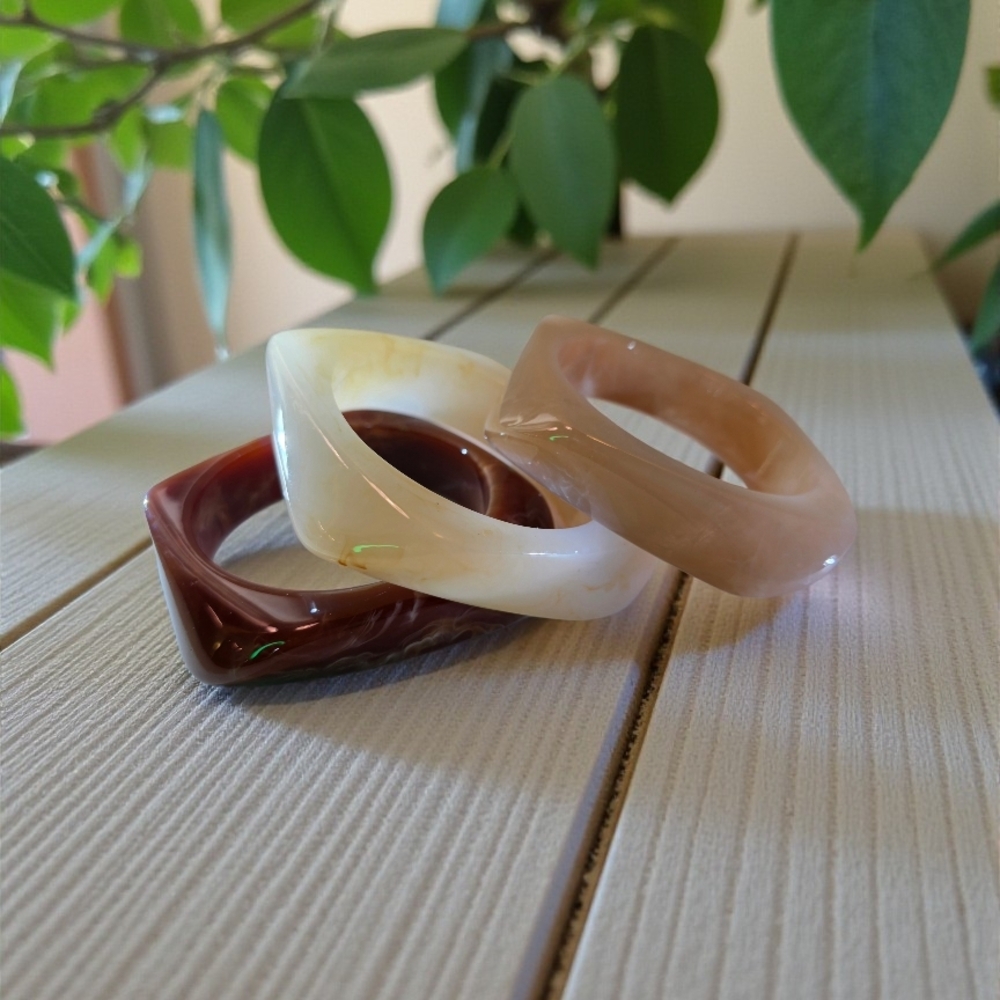 Set of Three Acrylic Bangle Bracelets in Dark Carmel, Sand, & Latte Cream  NWOT